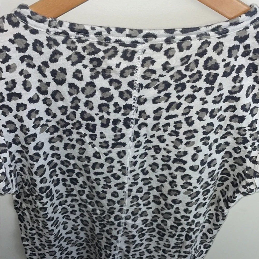 Banana Republic Malibu Tee, T-Shirt, Leopard Print - Image 10