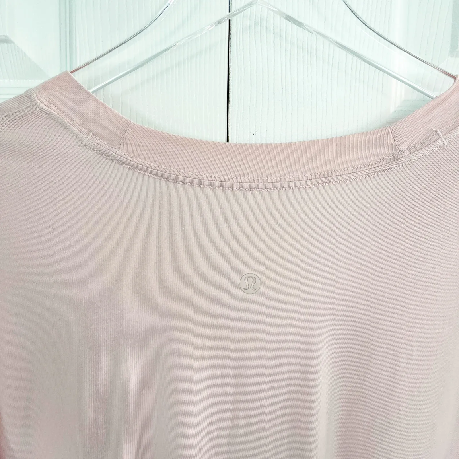 Lululemon Side Tie V-Neck T-Shirt in Pink - Image 5