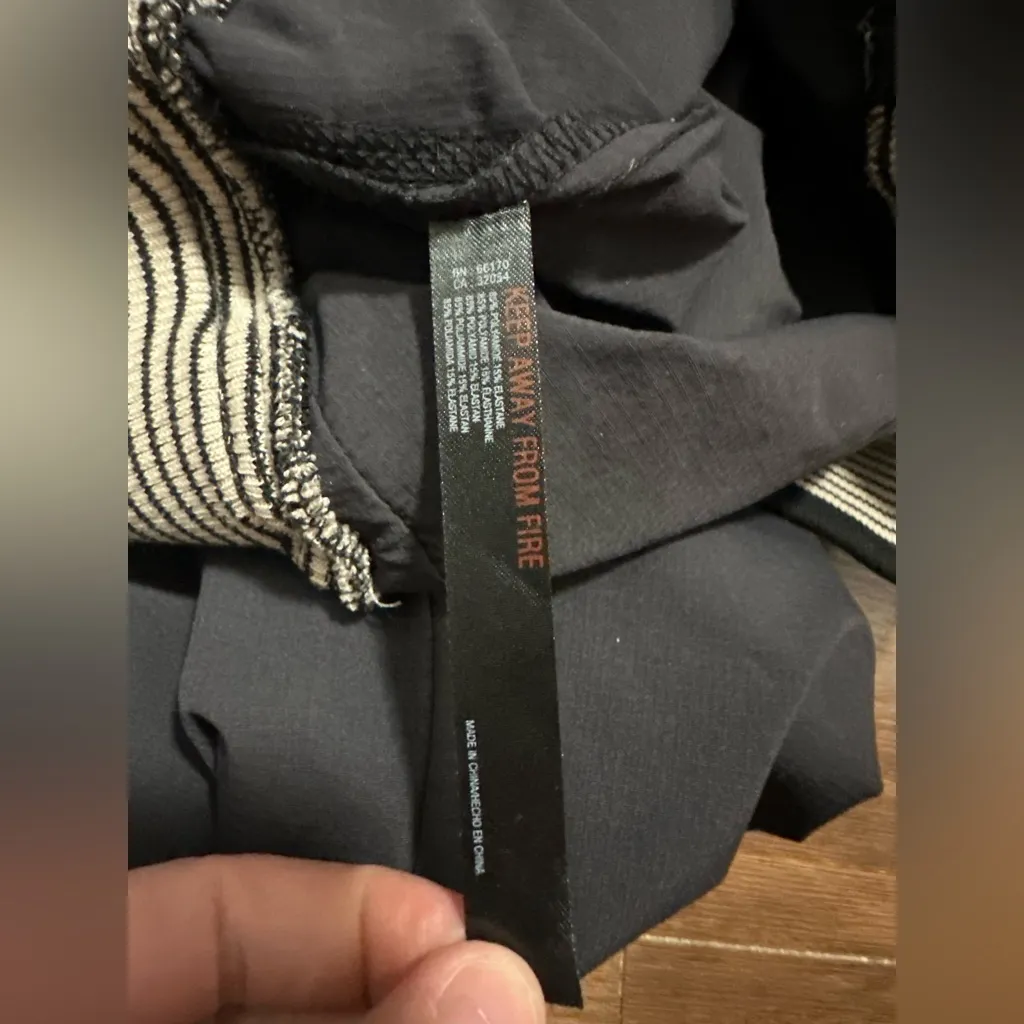 FP movement Free People Cascade Flares black Small new sold out style 78256773 - Image 5