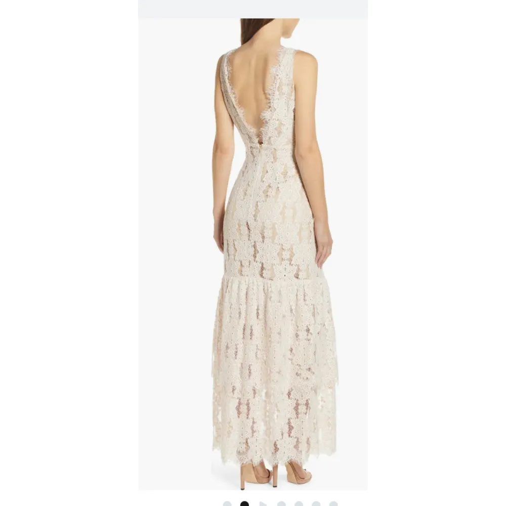 WAYF Meander Tiered Lace Maxi Dress Size Small - Image 3