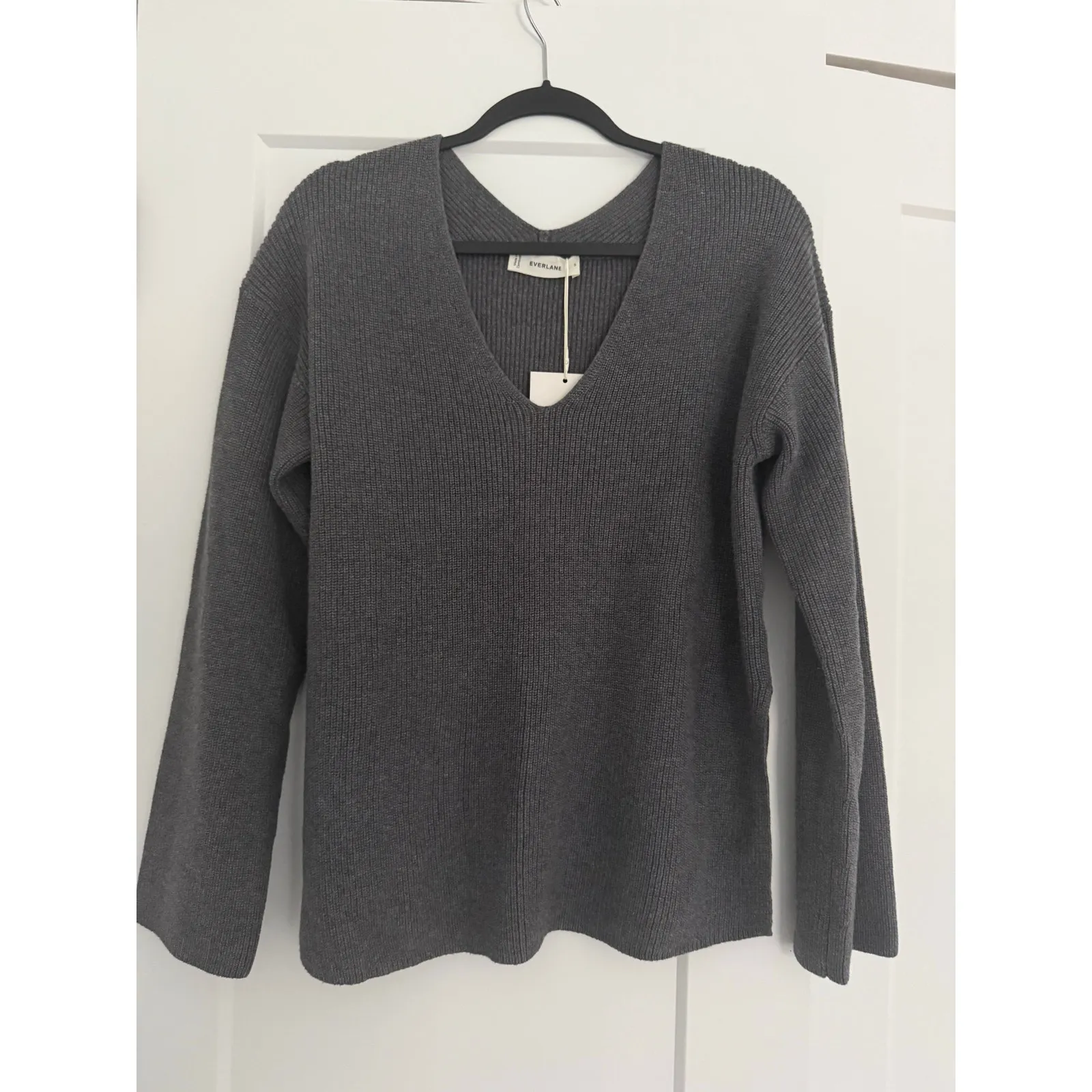 $118 New Everlane The Slouchy V-Neck in Cotton - Heathered Charcoal - Small - Image 5