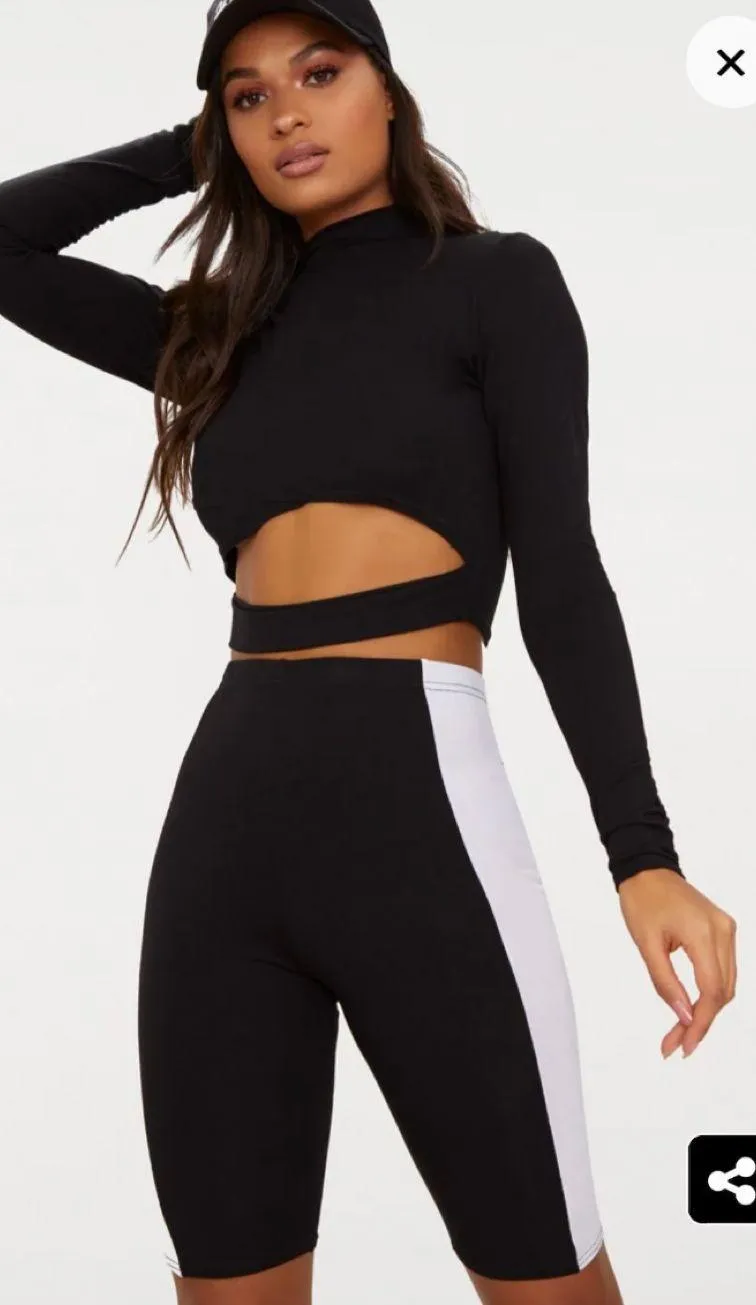 New Prettylittlething Cycling Shorts Sz 6  - Image 2