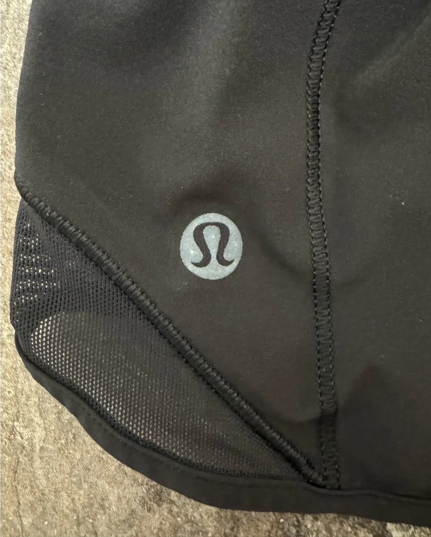 Lululemon Hotty Hot Shorts 2.5" Black - Image 3