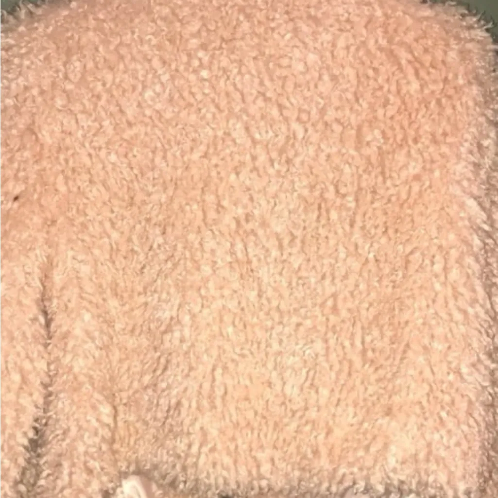 UGG  Lorena faux fur coat blush pink. Size Medium - Image 9