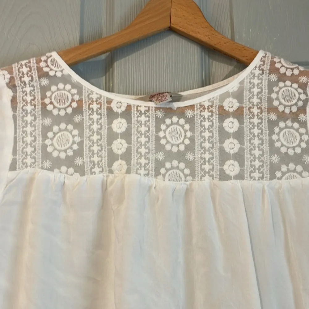 Arizona Jean Co. Women's M Elegant White Lace Rayon Blouse Coquette Feminine - Image 2