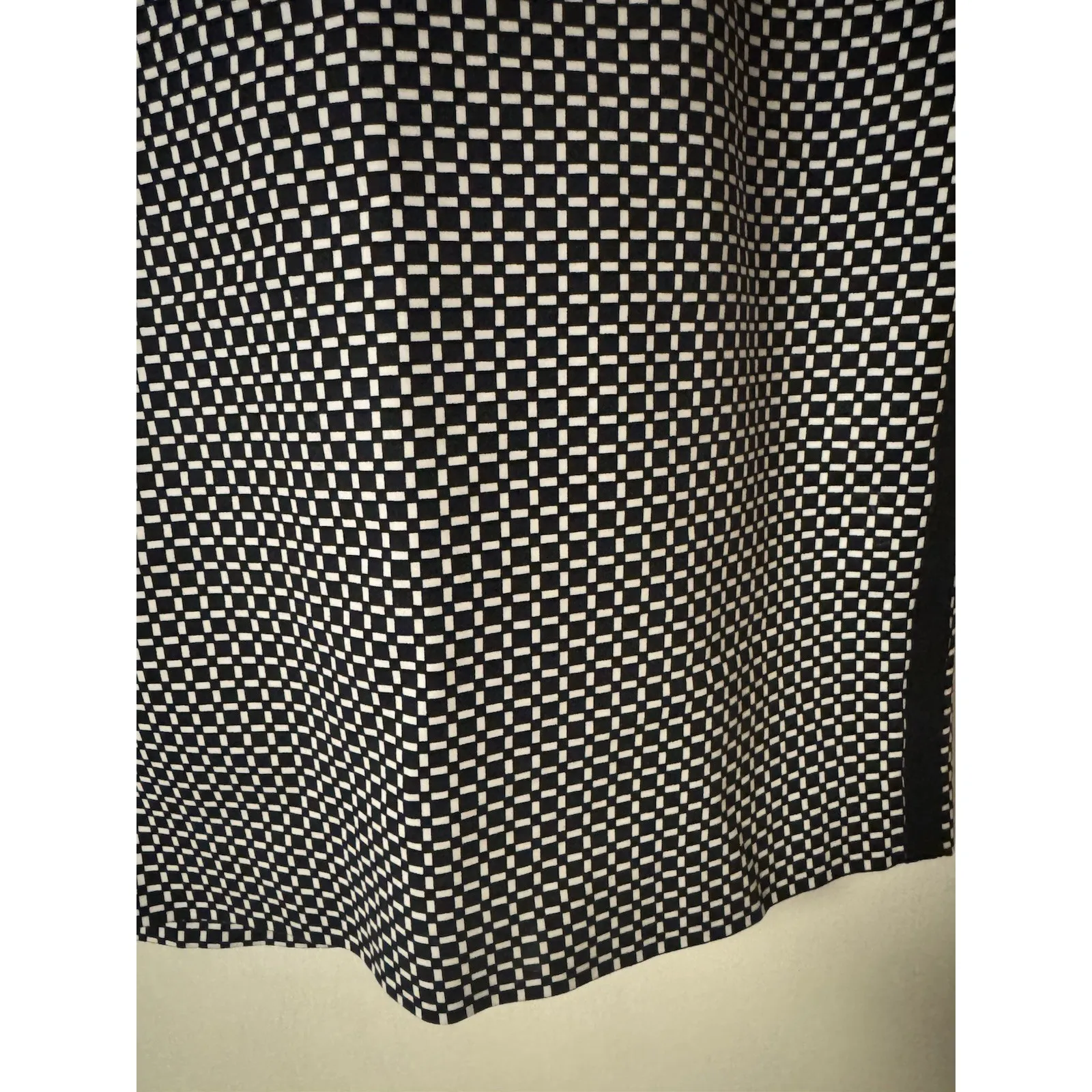 White House Black Market Checkered  Pencil Skirt, Size 14, Black and White - Image 4