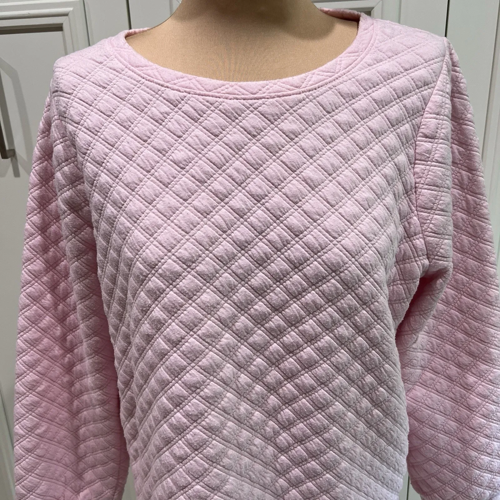 J‎ Crew Factory Women's Pink Quilted Crewneck Knit Top Athleisure Preppy Size M - Image 2