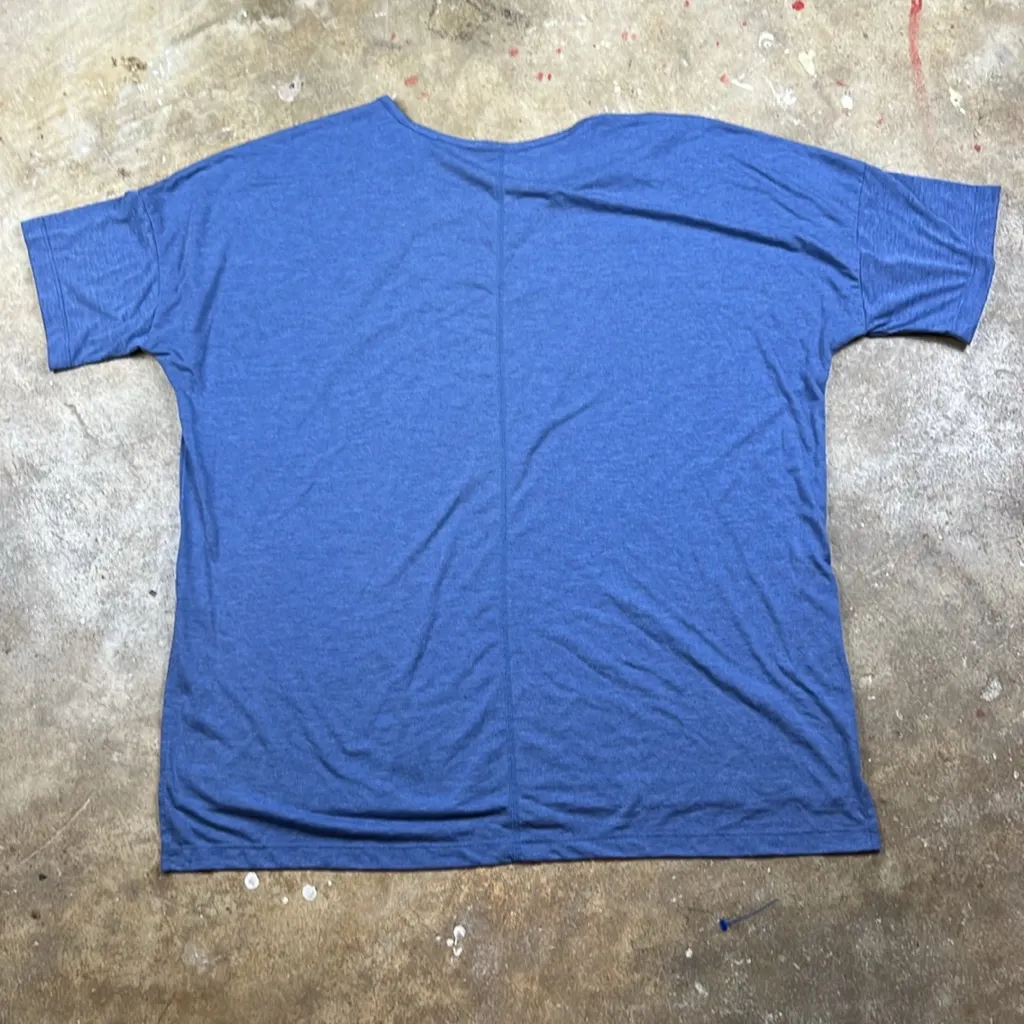 Nike Heather Blue Dri-Fit T-Shirt
Size: XL - Image 4