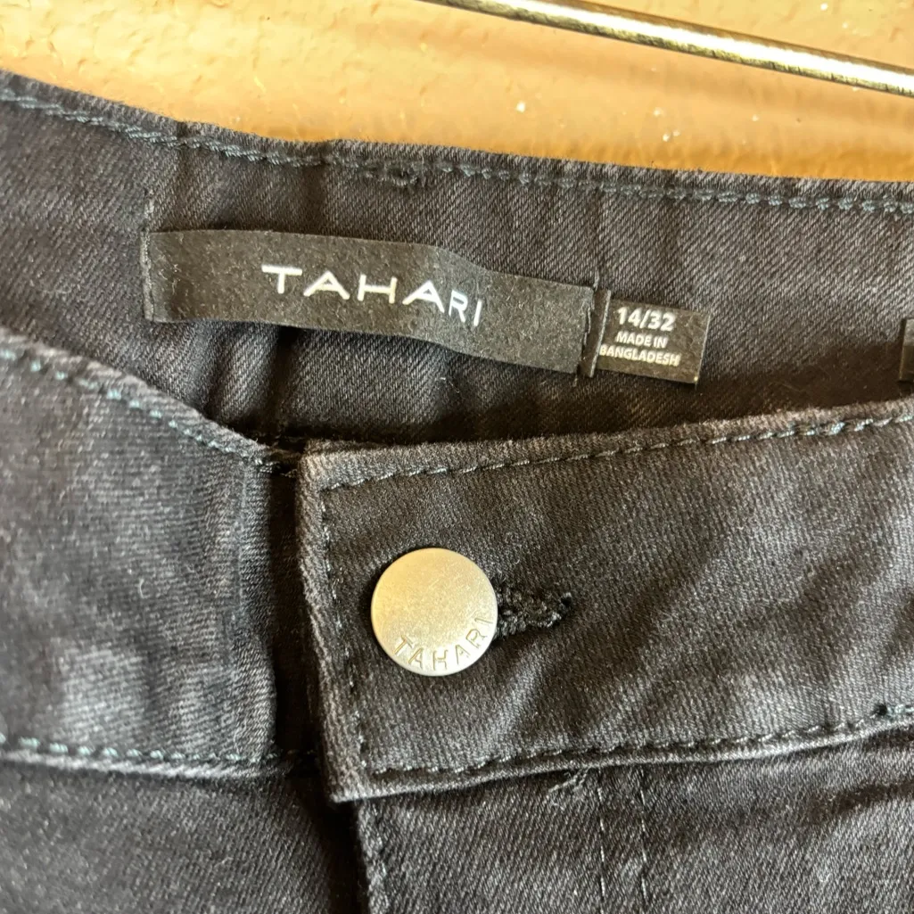 Tahari Womens Jeans Olivia Mid Rise Slim Straight in Black Size 14 NWT - Image 2