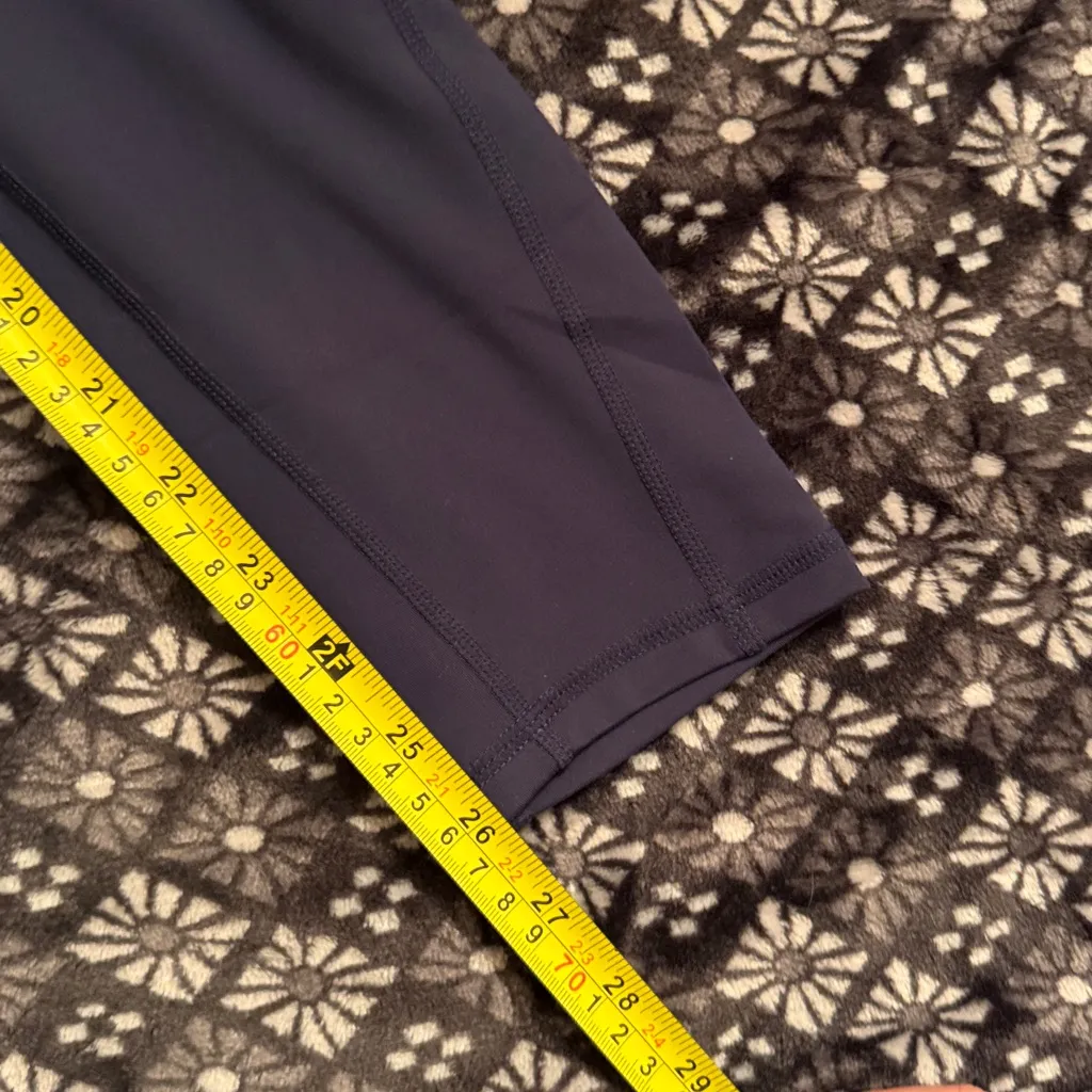 Fabletics Navy Powerhold Leggings with pockets - Image 6