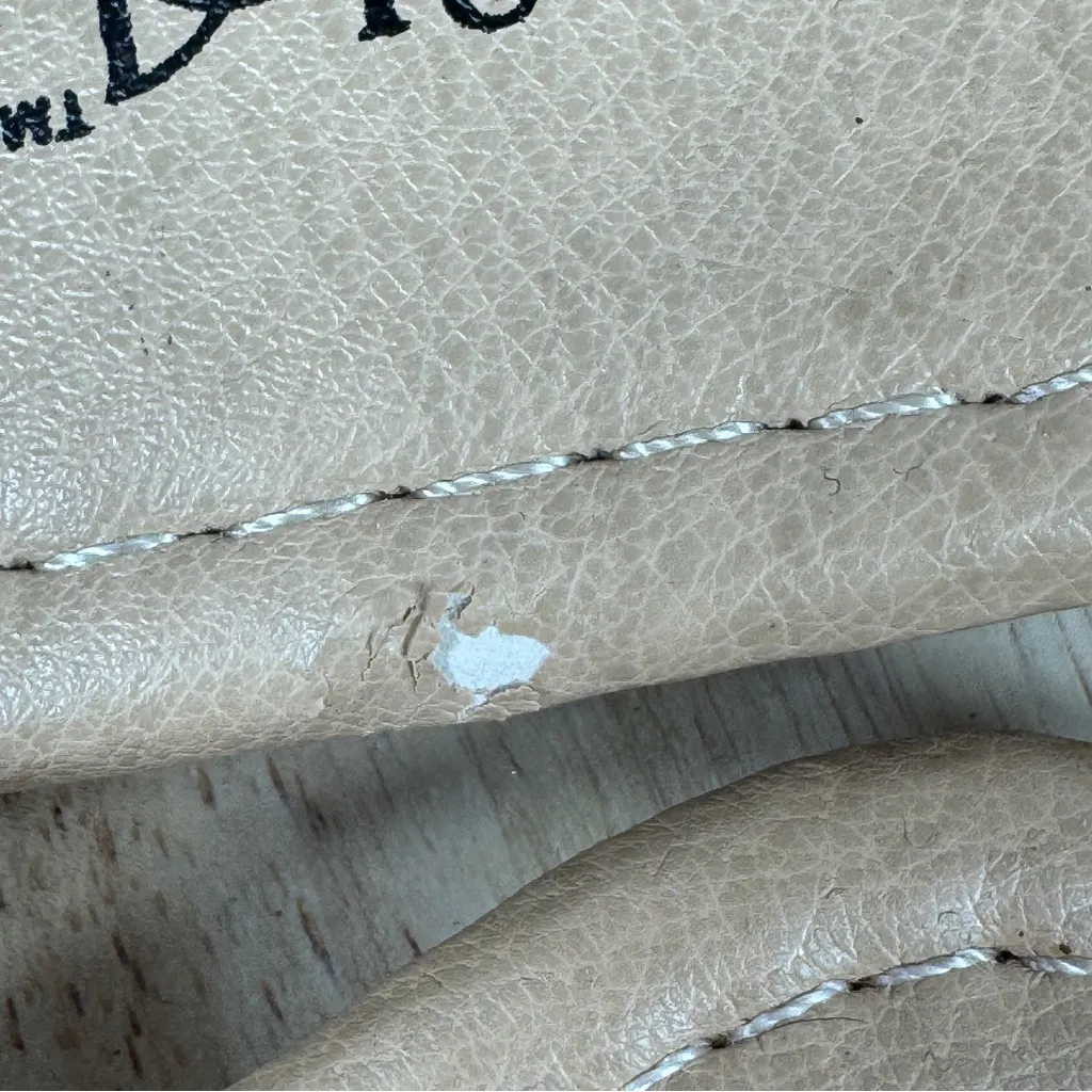 Olivia Miller Metallic Rhinestone Thong Flip Flop Sandals Silver Tan Size 6 - Image 9