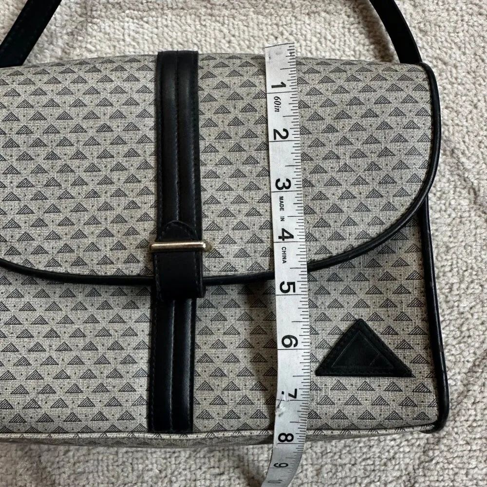 Liz Claiborne Vintage 80s Repeating Logo Coated Canvas Messenger Bag - Image 3