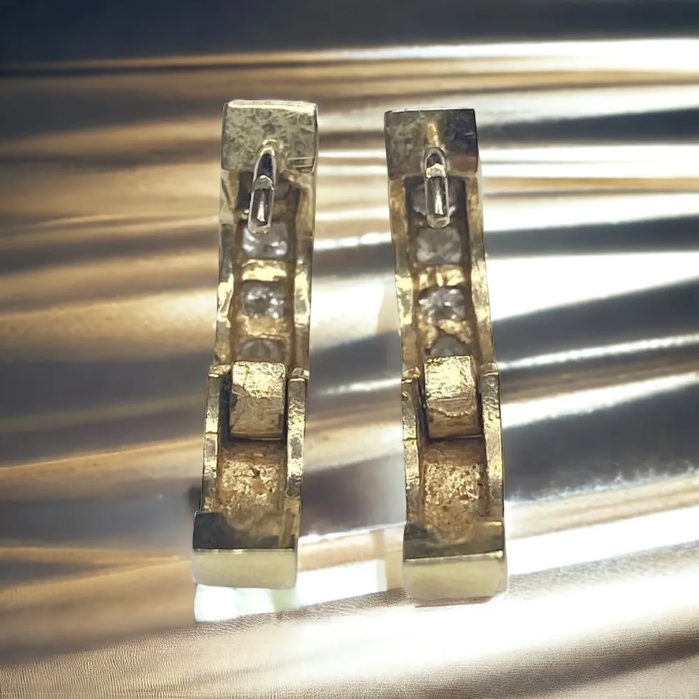 Vintage 90’s: 1 CT Diamond Huggies Earrings ☼ 12 Channel Set Round Stones ☼ 18K - Image 6