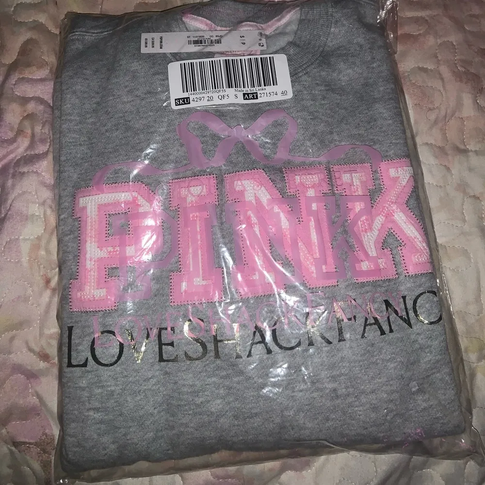 PINK x LoveShackFancy Oversized Crew Sweatshirt grey rare sold out NWT logo fall - Image 2