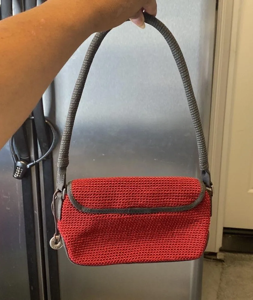 the SAK crochet basket weave red grey faux suede trim mini shoulder bag - Image 2