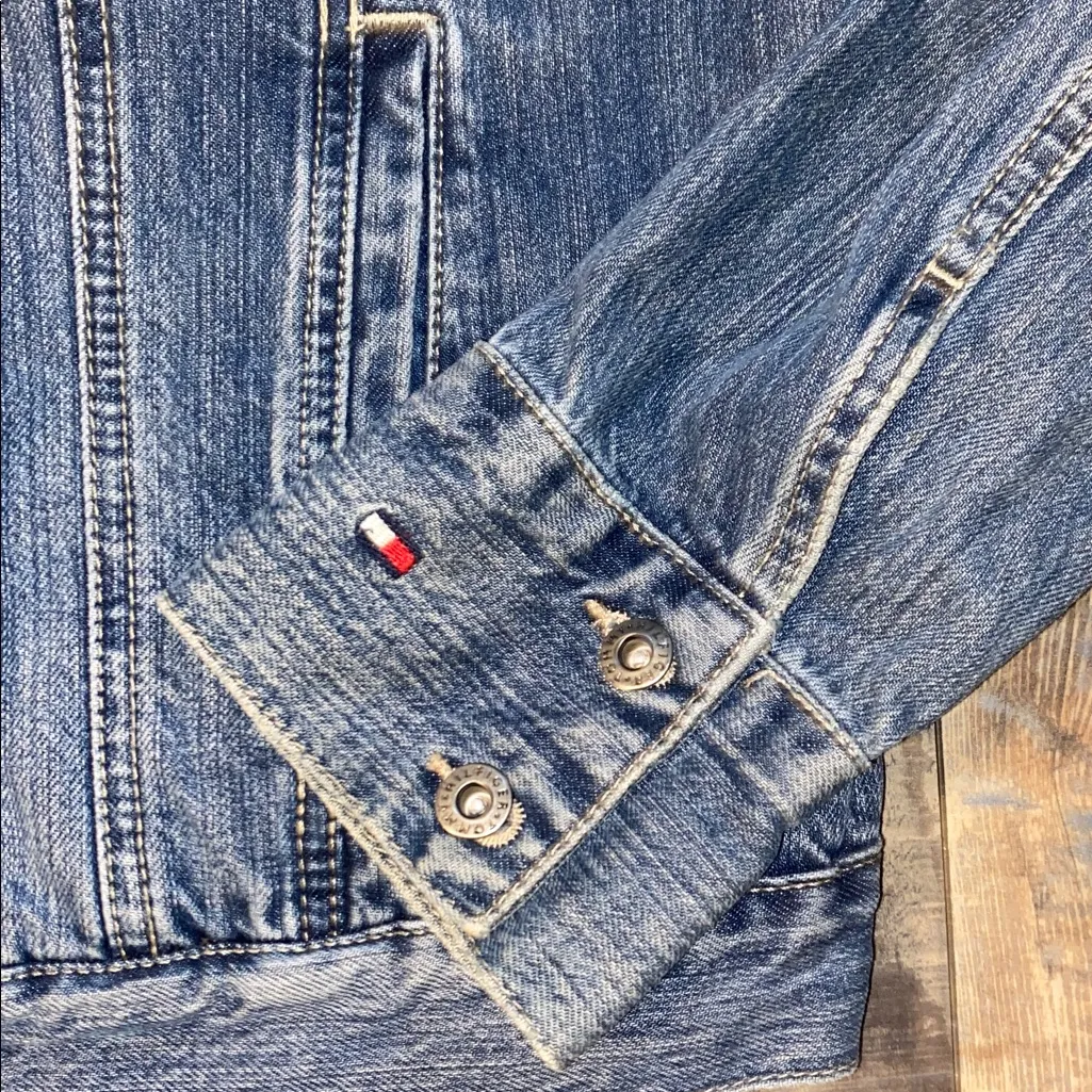Tommy Hilfiger Denim Trucker jacket size XL - Image 2