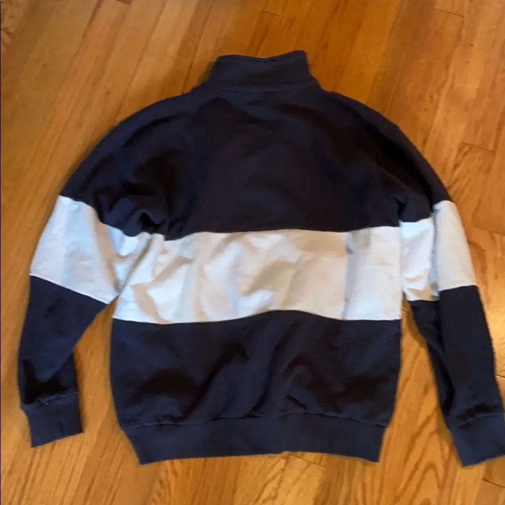 Brandy Melville LA sweatshirt - Image 2