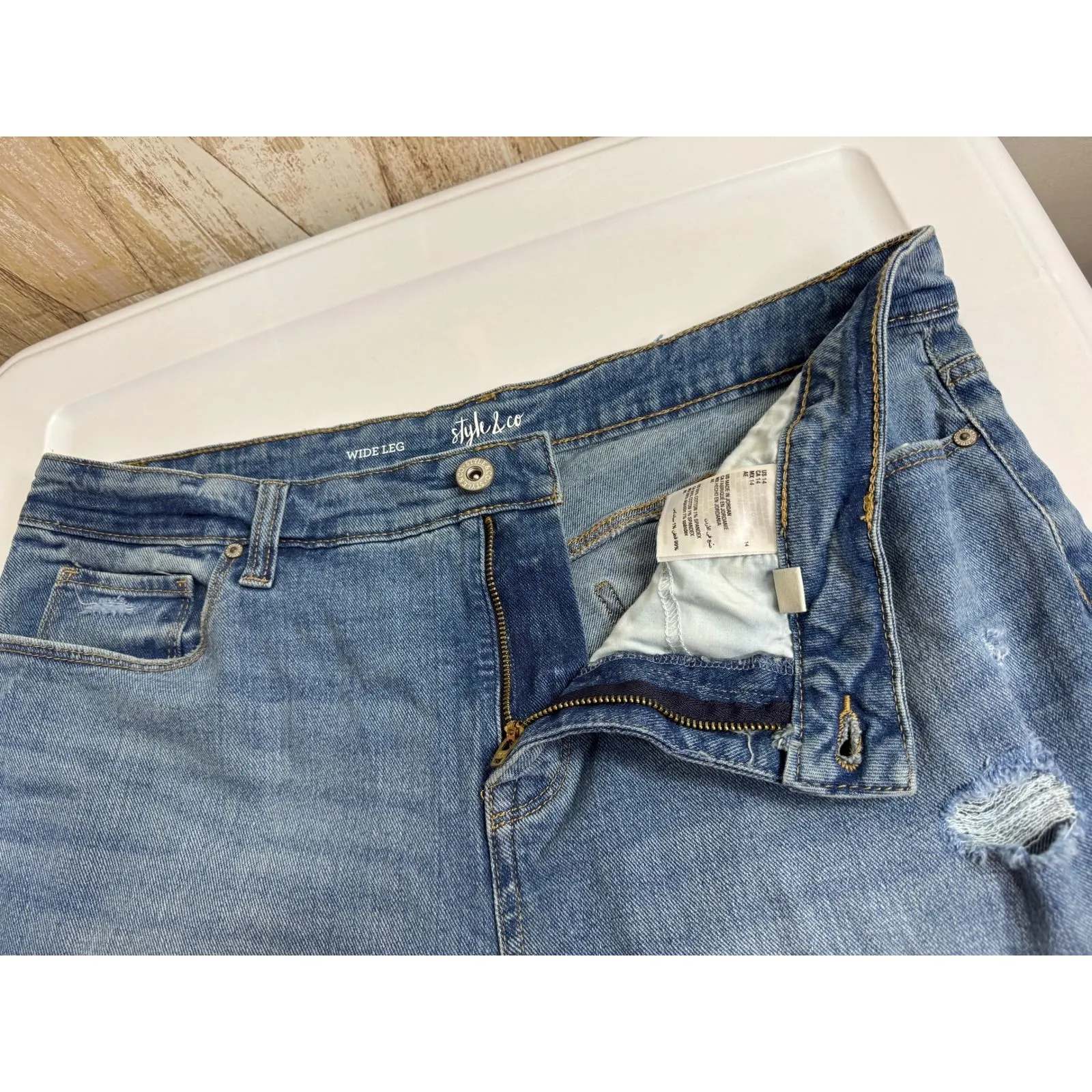 Style Co Women Wide‎ Leg Crop Jeans Medium Wash Distressed Frayed Hem Size 14 - Image 8