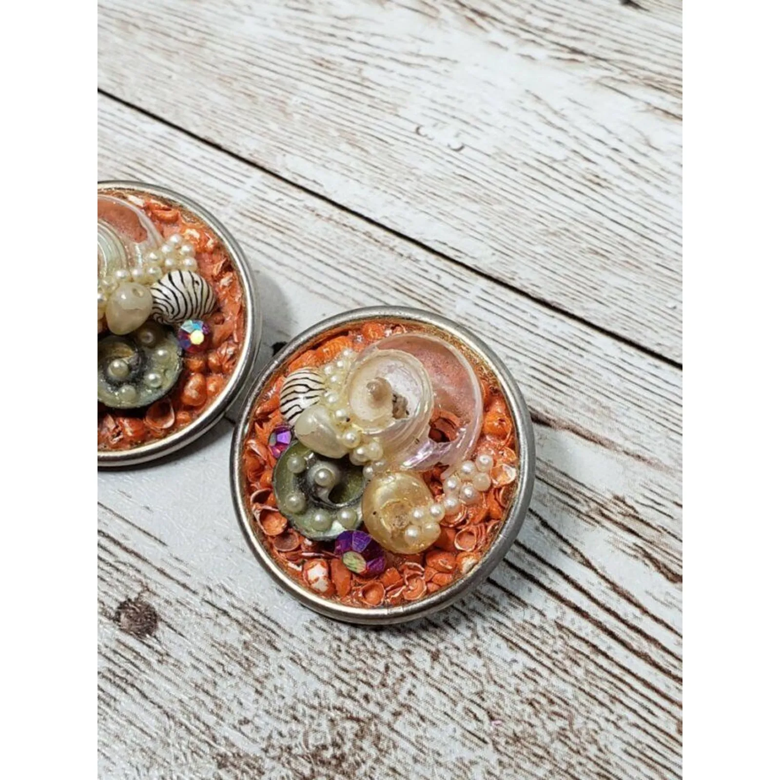 Vintage Clip On Earrings 1" Beach Theme Beach Shell Orange Large - Image 7