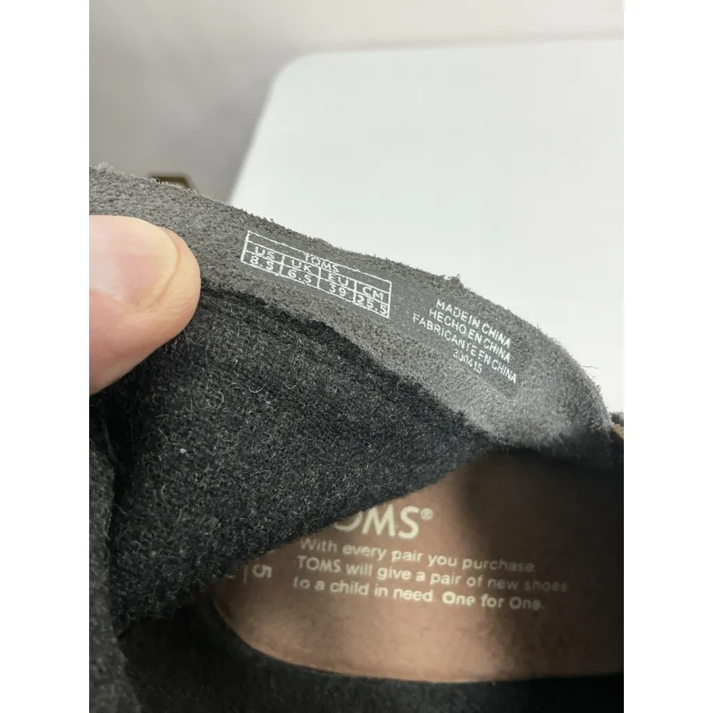 Womans Tom’s Ankle Boots 8.5 Gray Wedge Side Zip Round Toe - Image 9