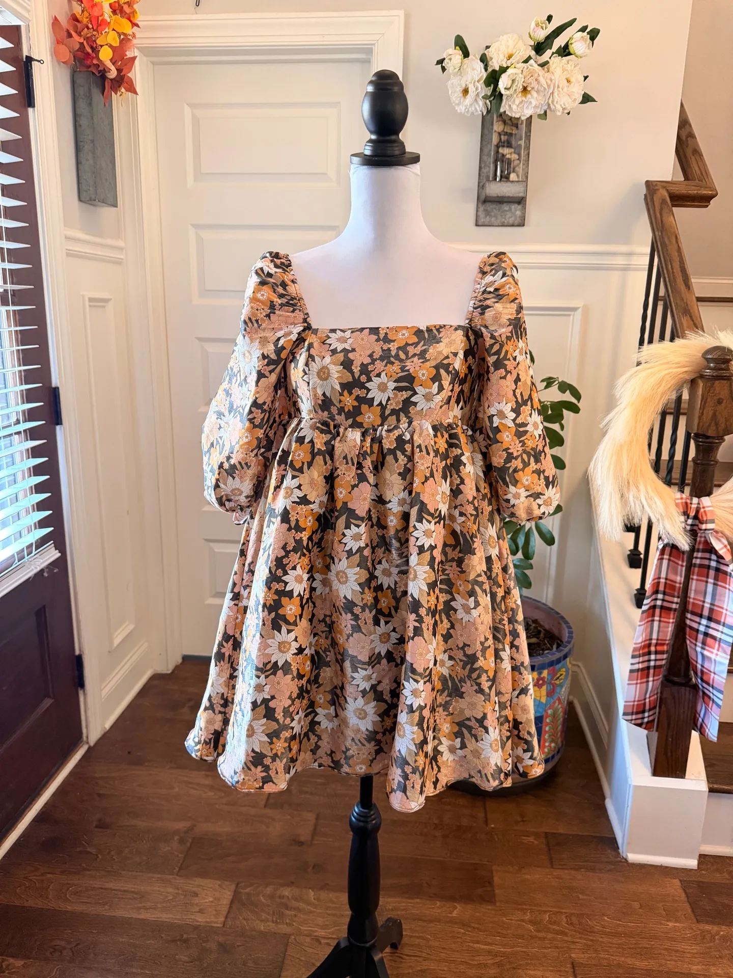 Storia NWOT Warm Multi-Color Floral Baby Doll Mini Dress - Image 2