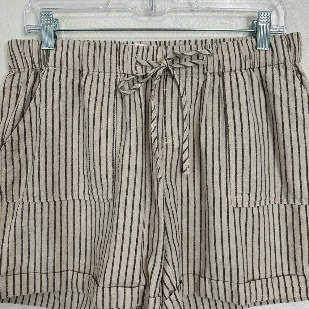 Just Living Linen Blend Tan Gray Striped Pull On Shorts, Sz Medium - Image 2