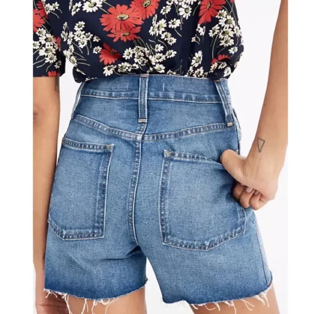Madewell The Perfect Jean Short in Ullman Wash - Image 7