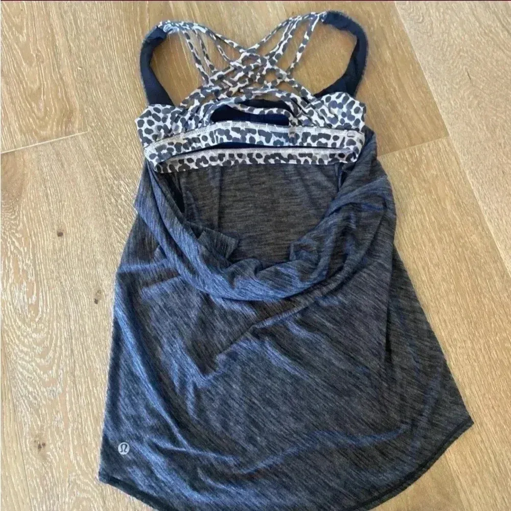 Lululemon Wild Tank Top Cheetah Print Criss Cross Back‎ Size 4 Gray heathered - Image 5