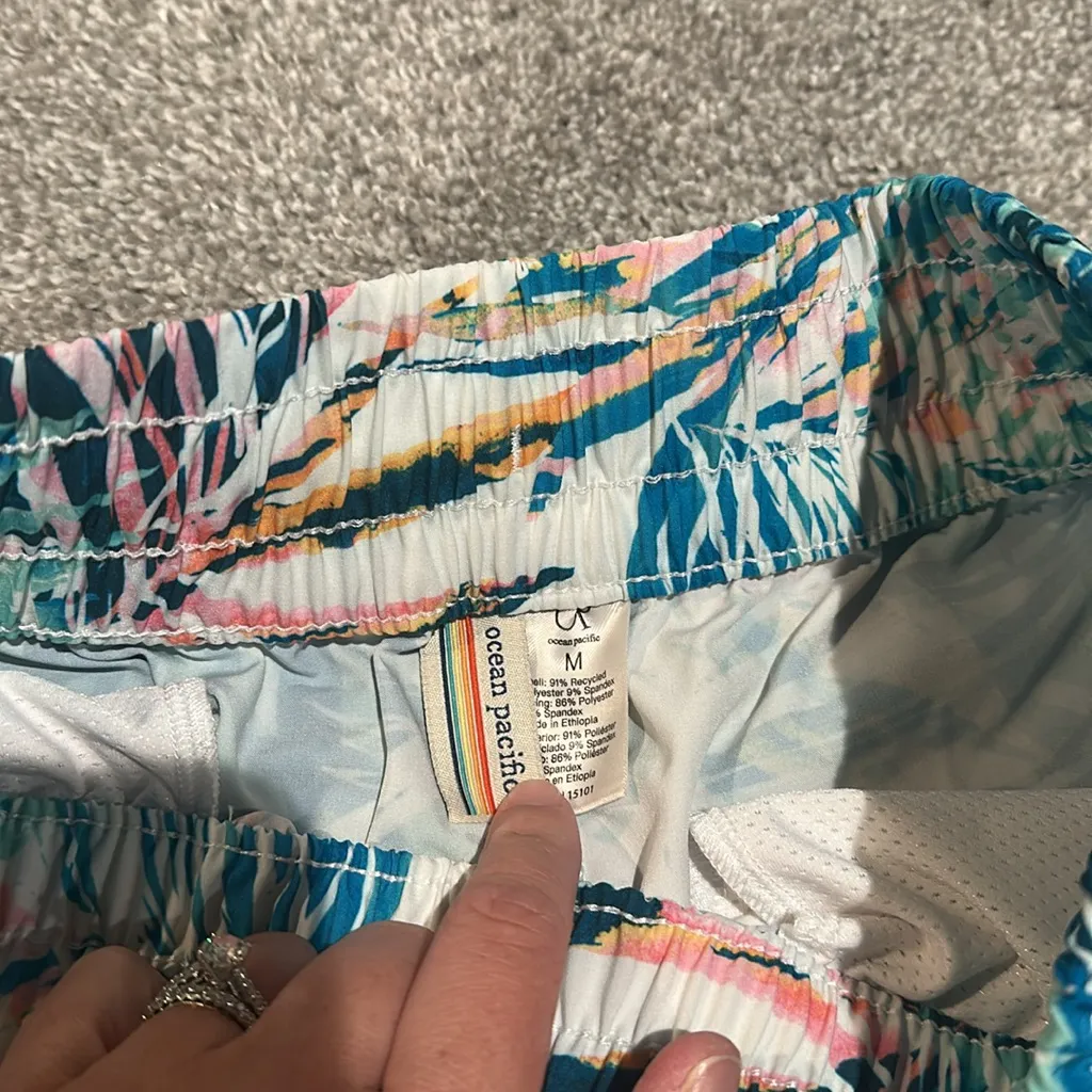 OP Ocean Pacific tropical women’s board shorts size‎ M - Image 4