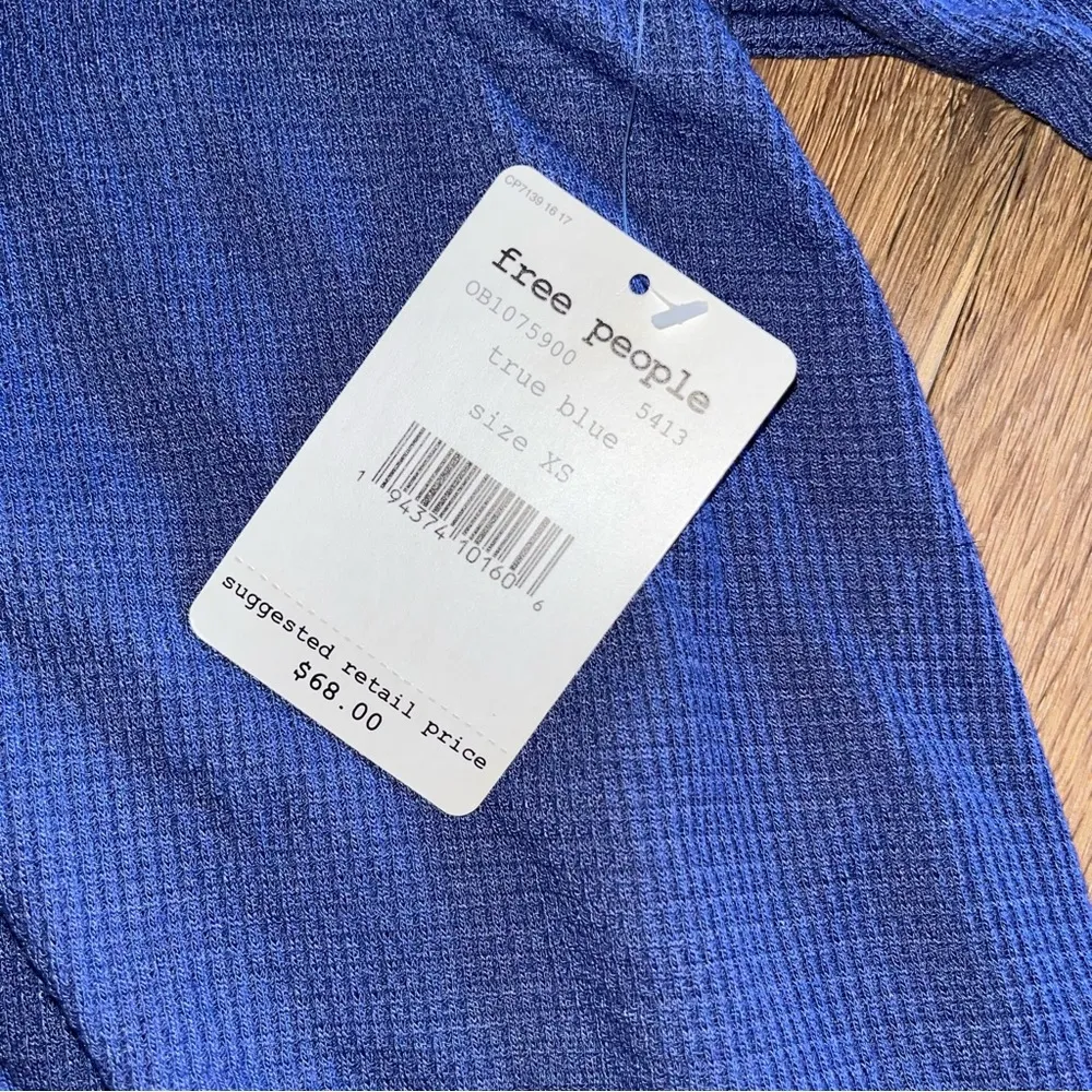 Free People NWT Bondi Cropped Thermal Top - Image 7