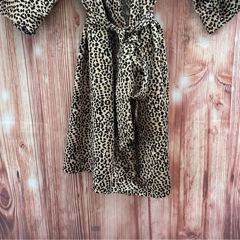 Jezebel Leopard Print Short Satin Kimomo Robe Size S/M - Image 6