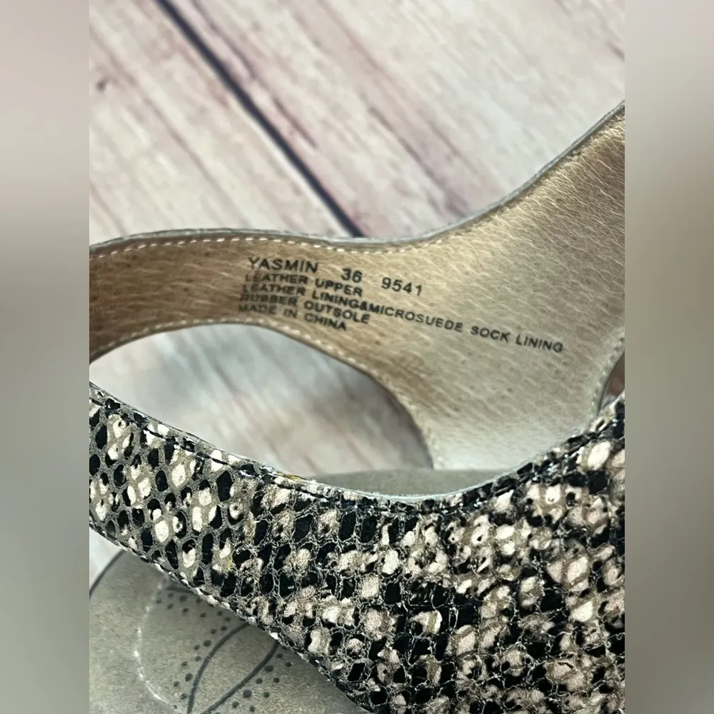 Umbero Raffini Yasmin Animal Sandals shoe. Size 36 or 5.5 US Tan - Image 3