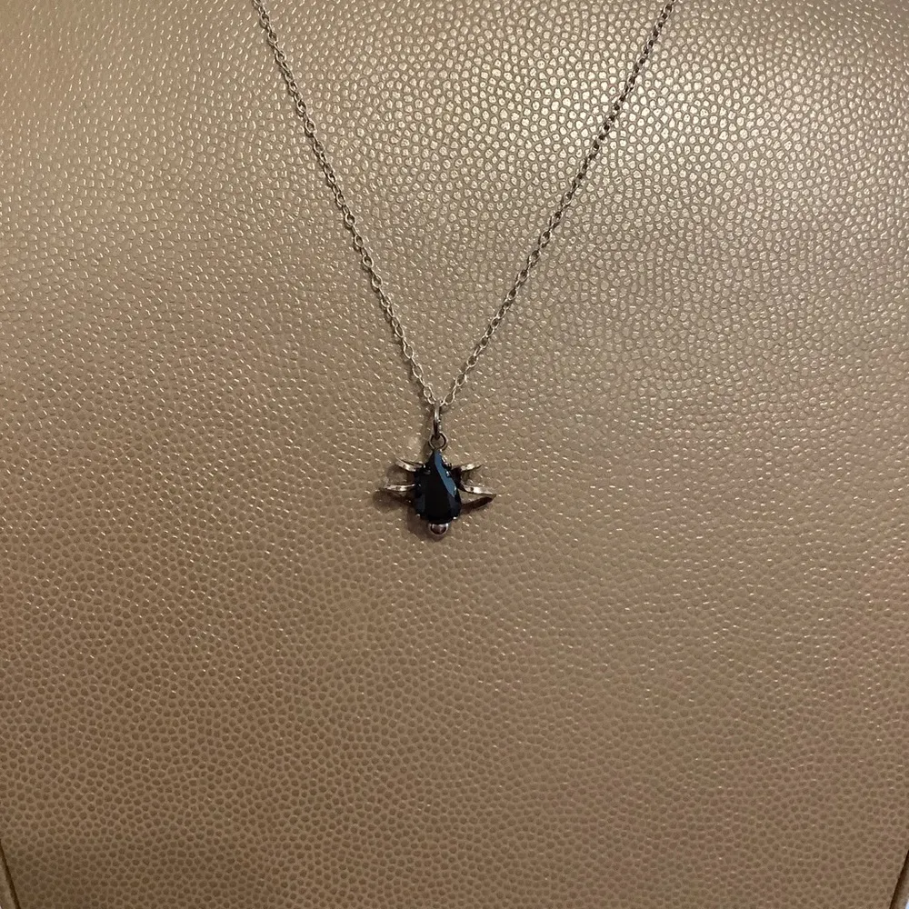 Insect necklace  925 signed chain - Image 3