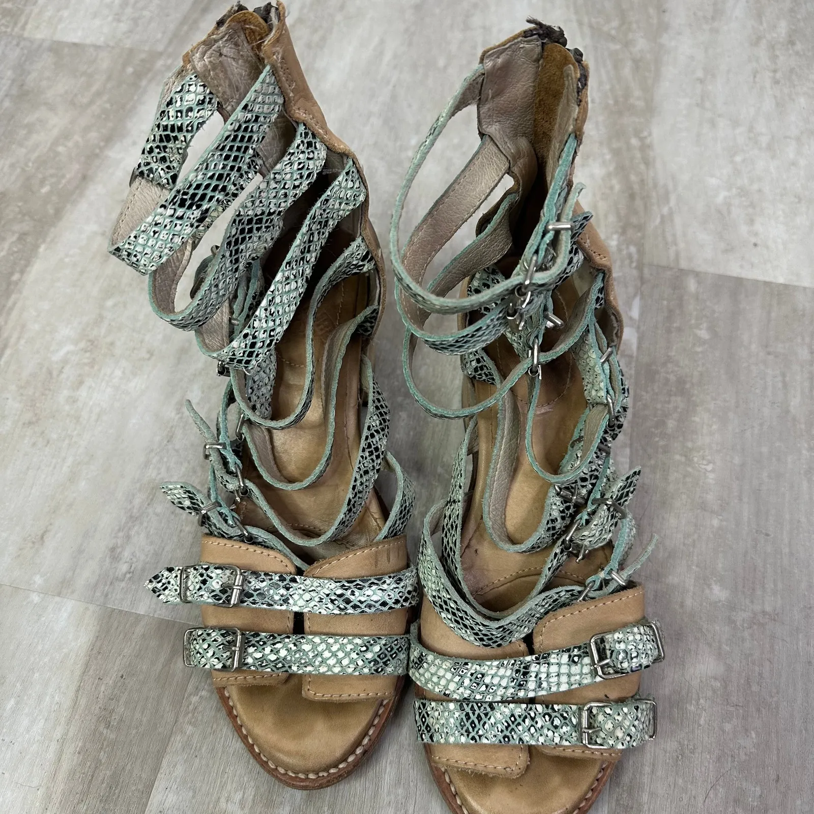 FreeBird Turquoise Casandra Sandal Bootie Size 7 Tan - Image 3