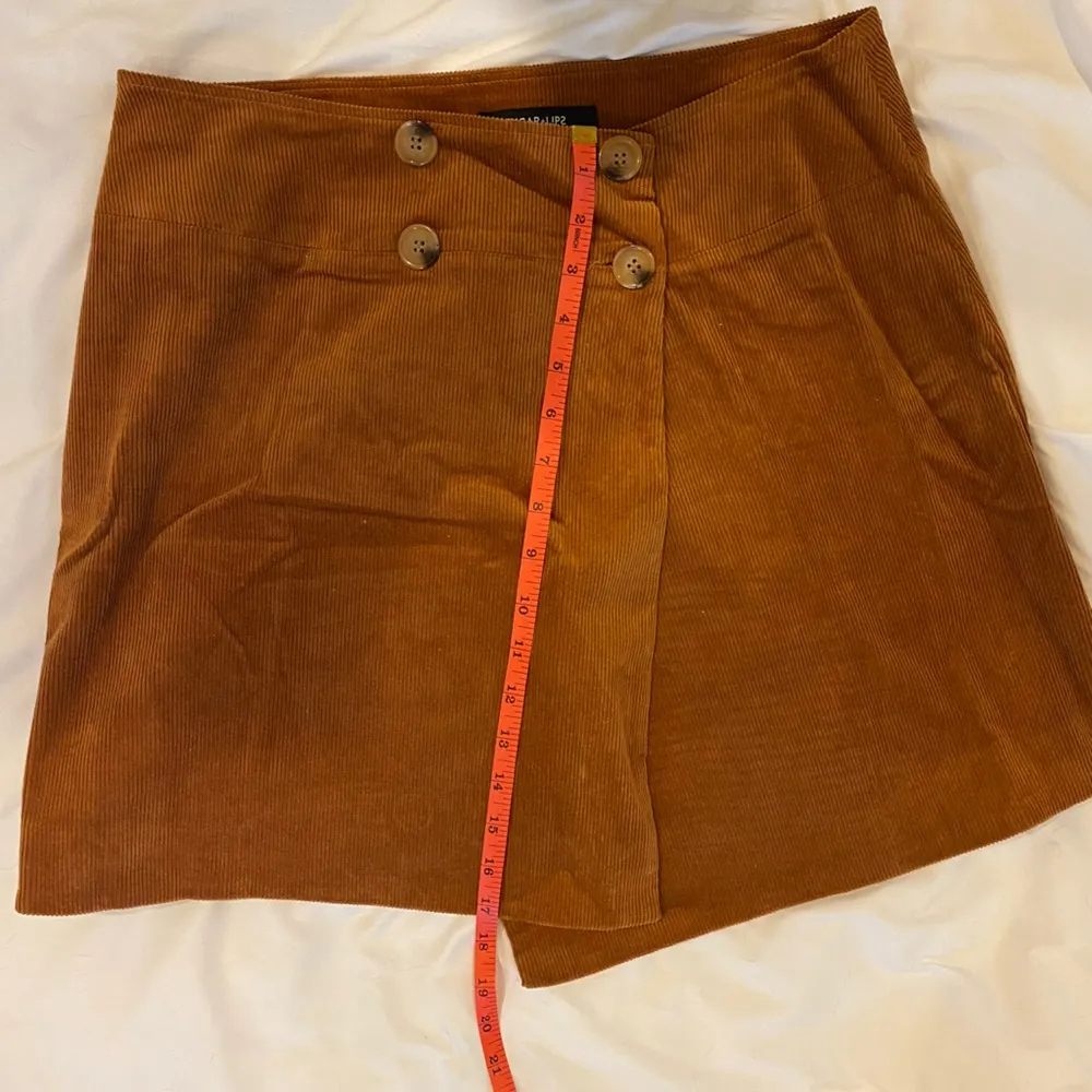 LIMITLESS CORDUROY HIGH WAISTED SKIRT - Image 4