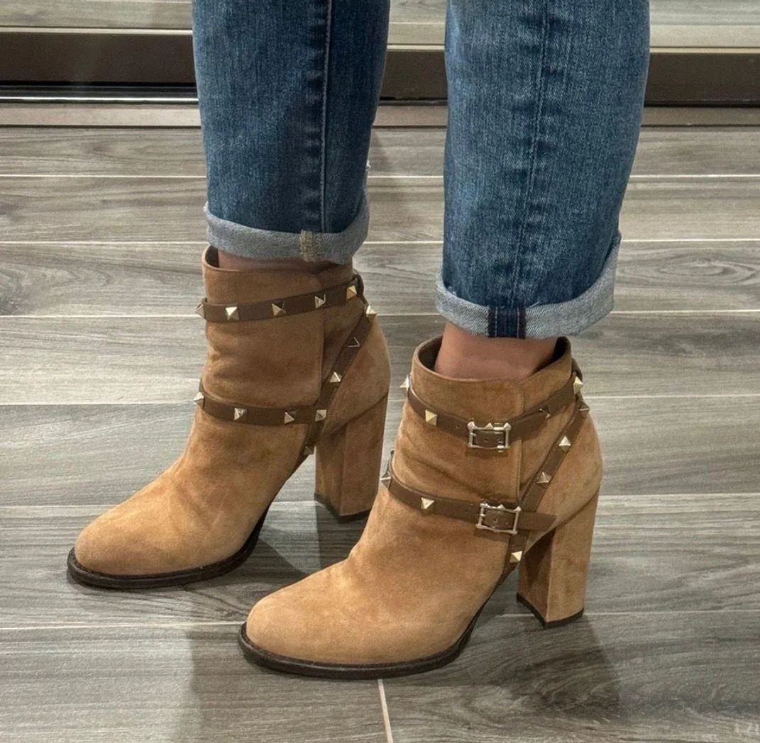 Valentino Garavani Valentino Rockstud 100mm double strap tan suede ankle boots size IT 37.5 US 7.5 - Image 15