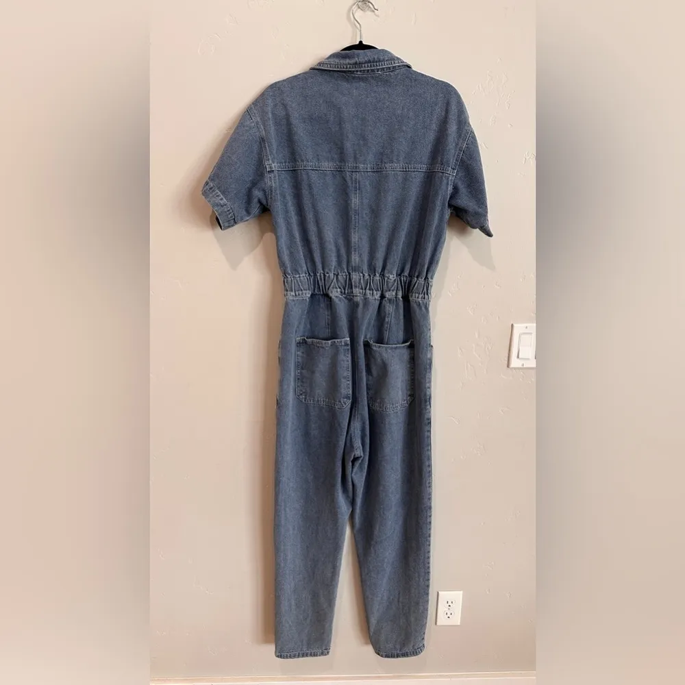 Calista denim short sleeve jumpsuit size medium - Image 10