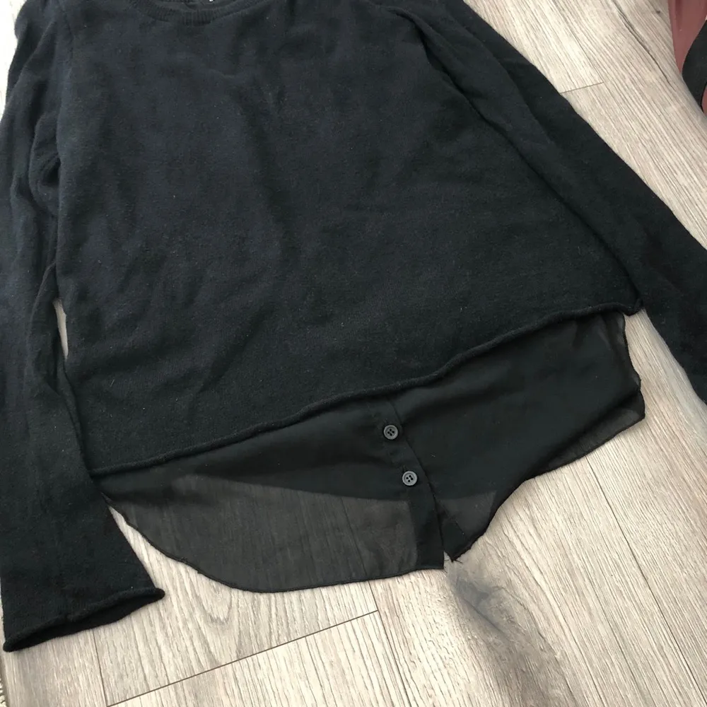 Glam Vintage Neiman Marcus Sweater Top Long Sleeve Tee Layered Open Back Small - Image 3