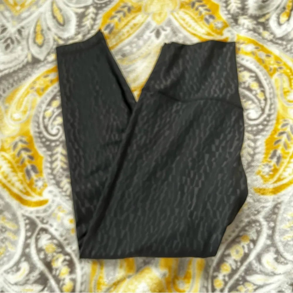 lululemon align 28" leggings size 8 - Image 3