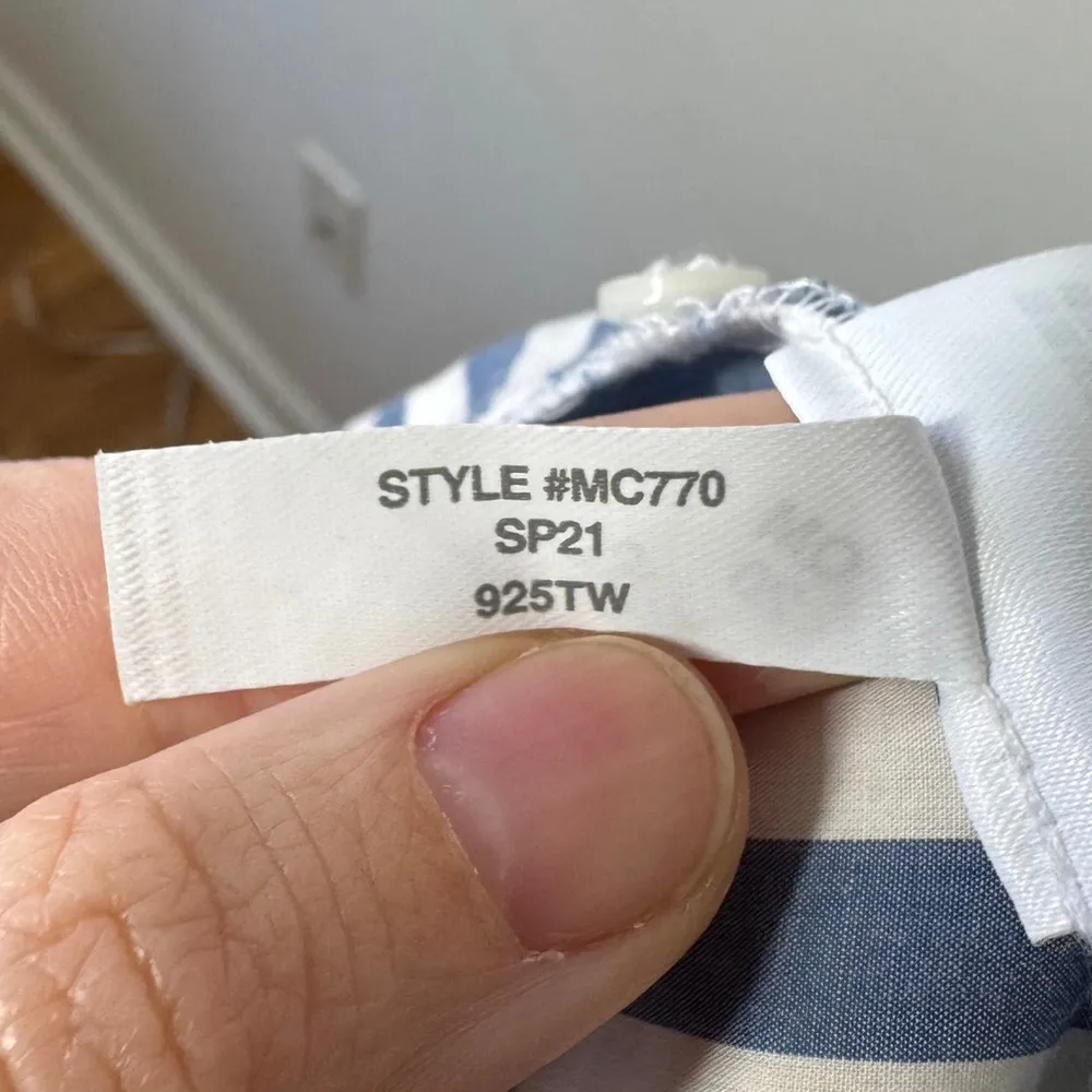 Madewell Top Women S Cuffed-Sleeve Wrap Blouse in Stripe Blue White Clean Girl - Image 7