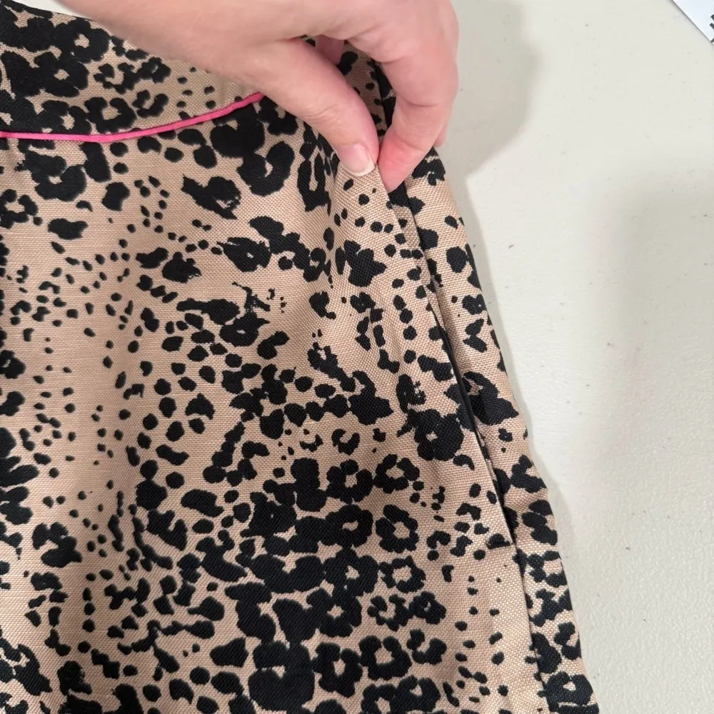 J. Crew Women's High Waist Leopard Print Trouser Shorts Size 4 EUC - Image 4