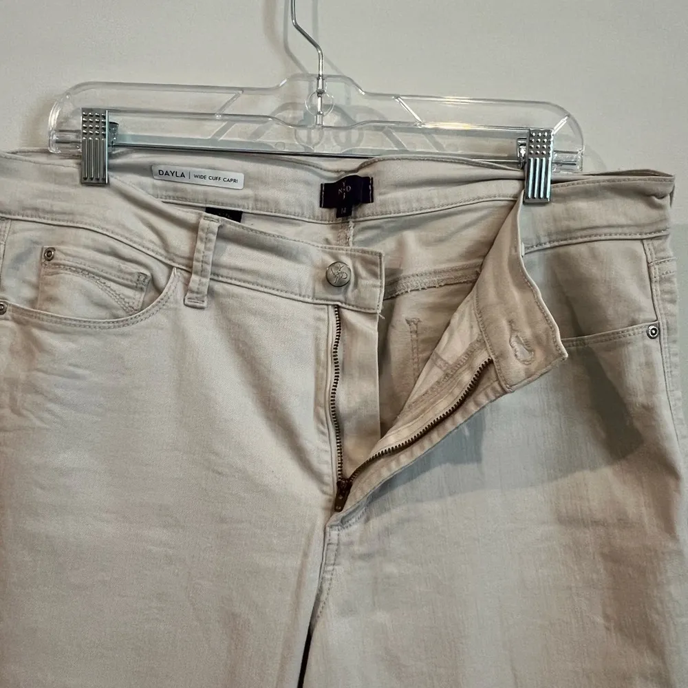 NYD Women 14 Pants Dayla Wide Cuff Capri Cream White Plus Size Lift Tuck Tech - Image 7