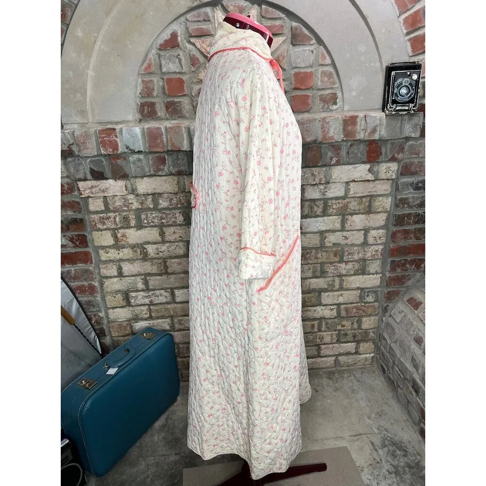 robe quilted floral pink cream light button front Size M - Image 12