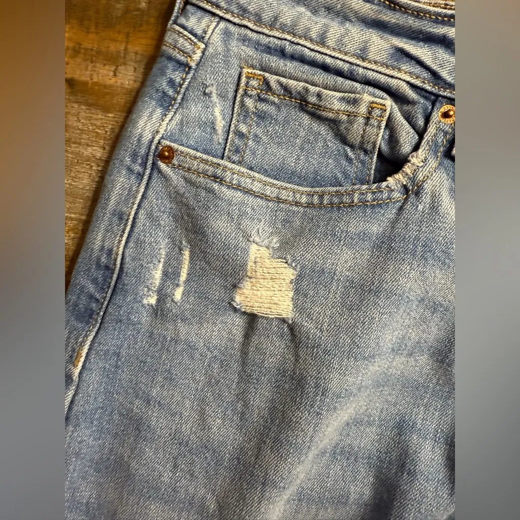 Old Navy high rise CURVY straight Medium Wash Distressed Jeans - Image 9