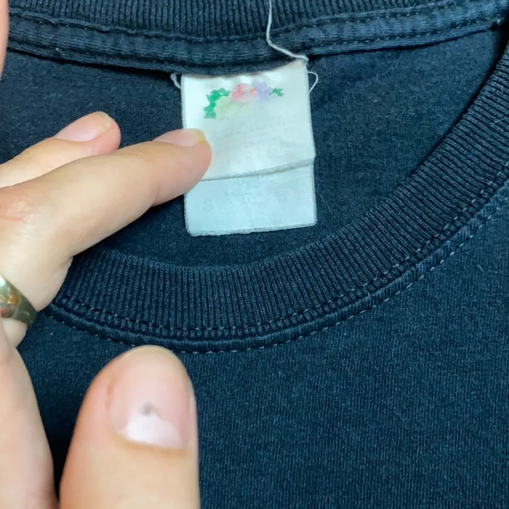 VINTAGE WOLF FACE SPIRIT ANIMAL GRAPHIC TEE Black - Image 2