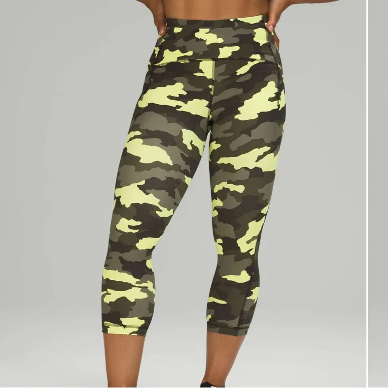 Lululemon Swift Speed High-Rise Crop 21"
Heritage 365 Camo Crispin Green Multi - Image 2