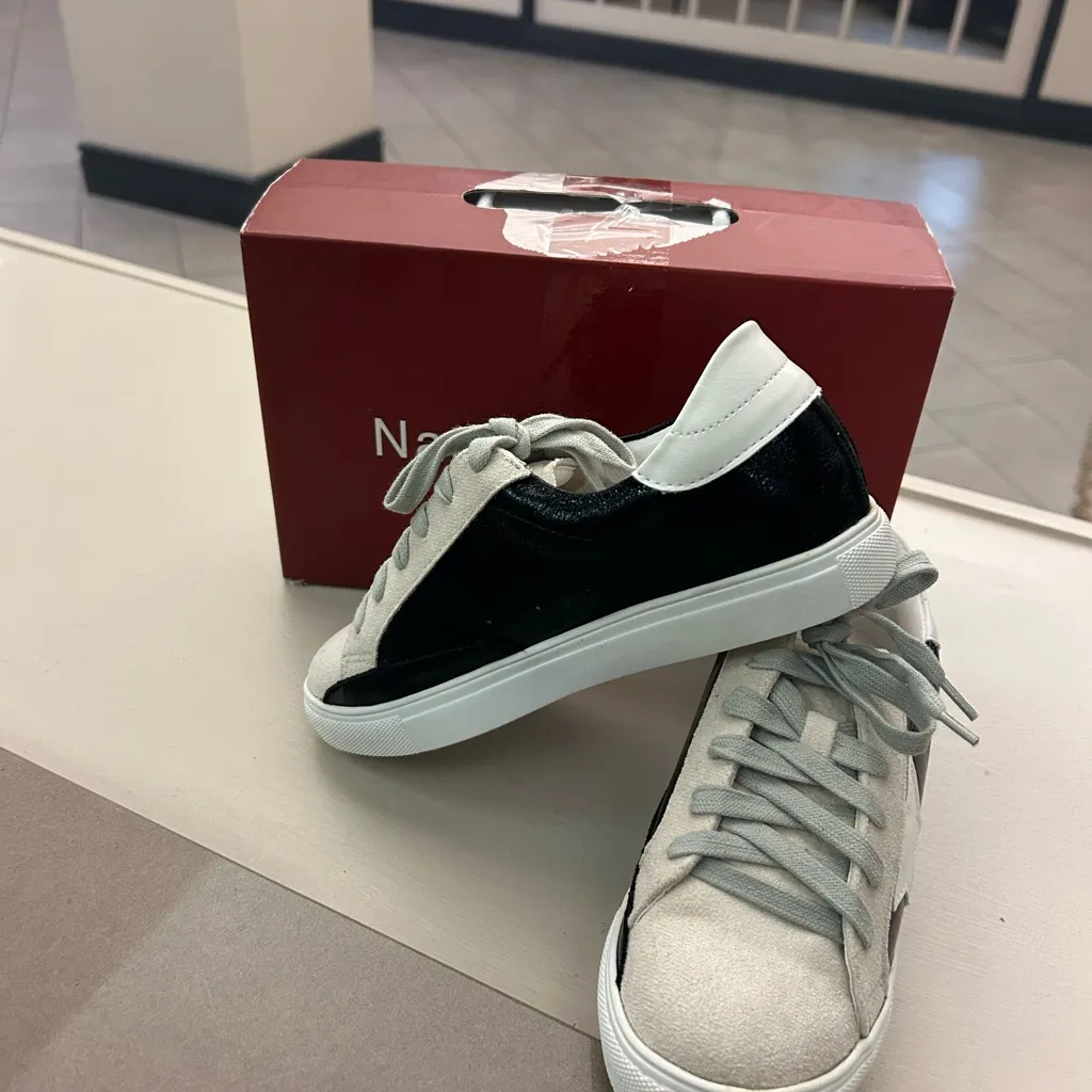 Nature Breeze Black and White Sneakers 6 1/2 Brand New! - Image 2