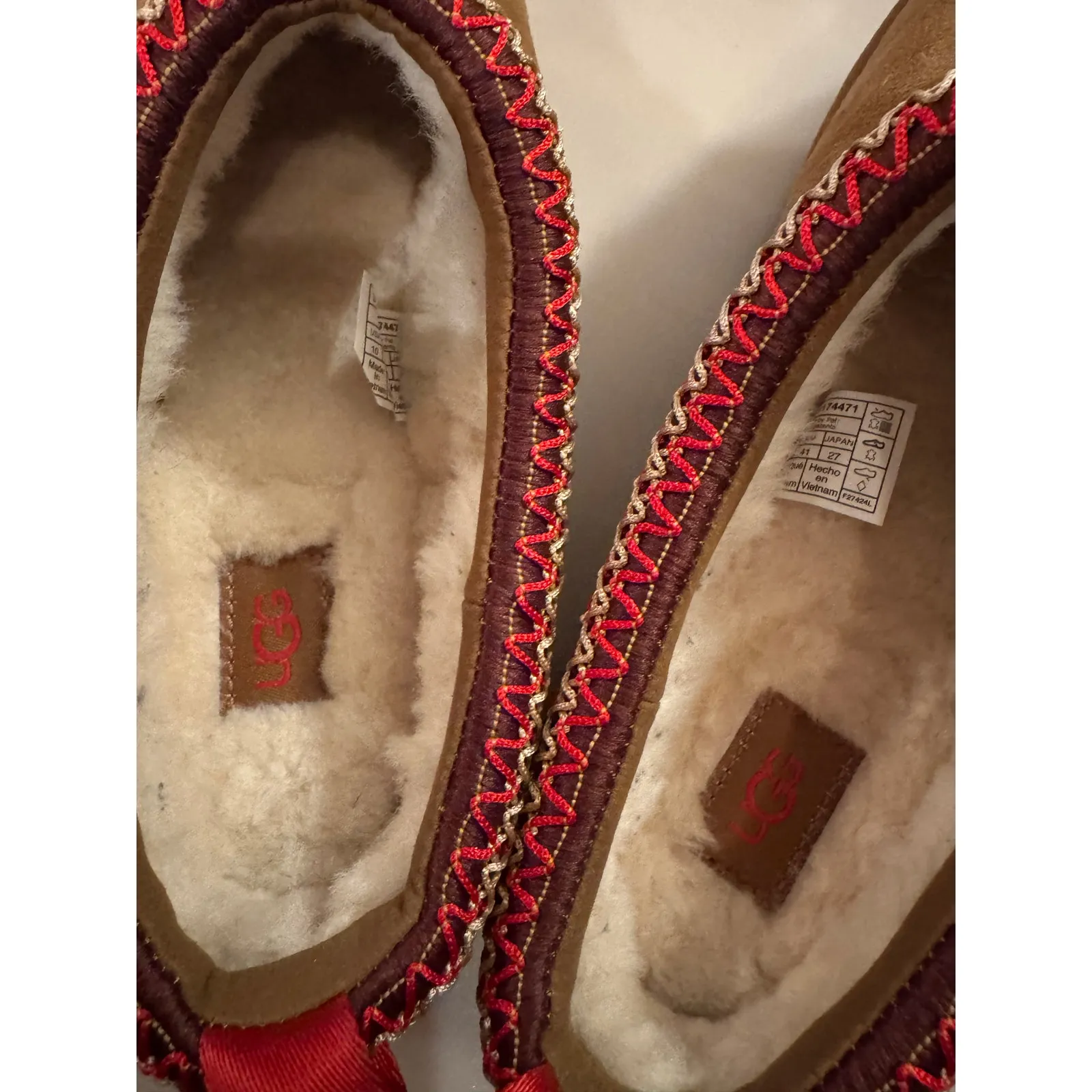 UGG  Tazz Platform Slippers - Women's Size 10- Chestnut - Image 6