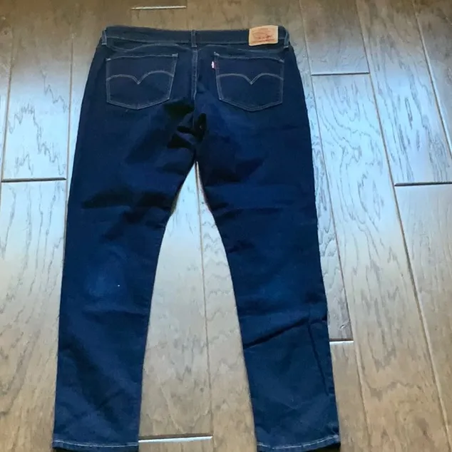 Levi 711 Skinny Jeans ~ Size 31 ~ NWOT - Image 4