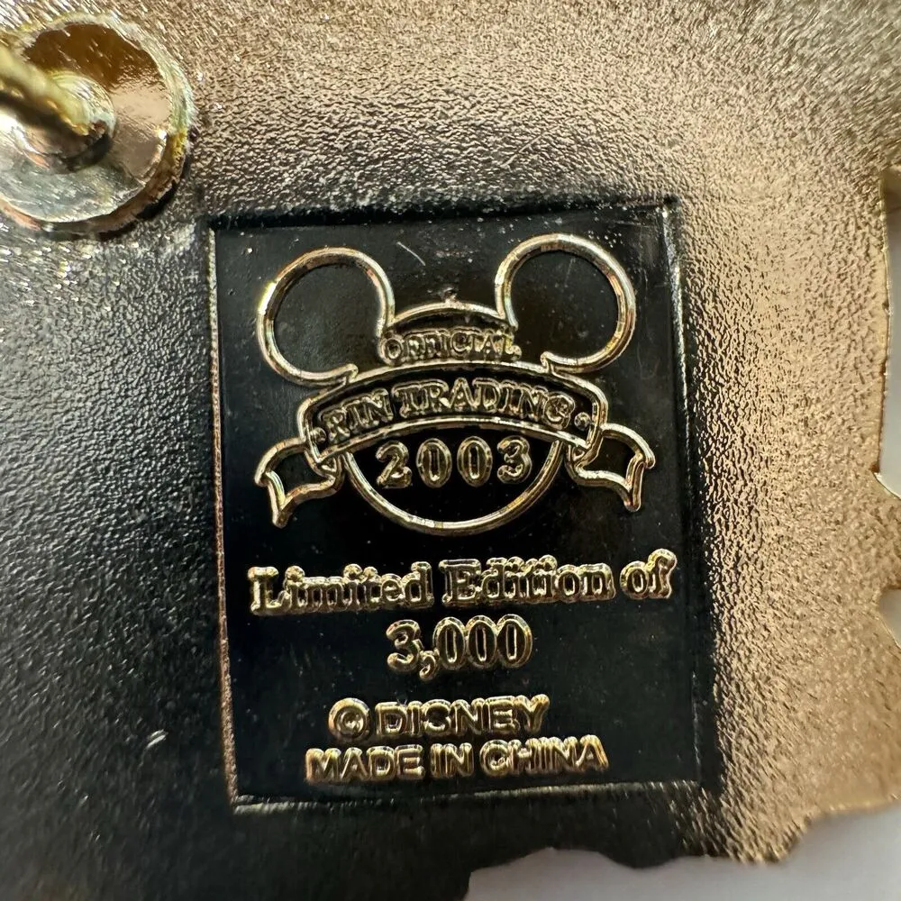 Disney Spring Break 2003 Pin LE 3000 Mickey Minnie Goofy Beach Scene WDW 21246 - Image 4